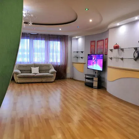 Апартаменты Great 4rooms Sverdlova 23 *