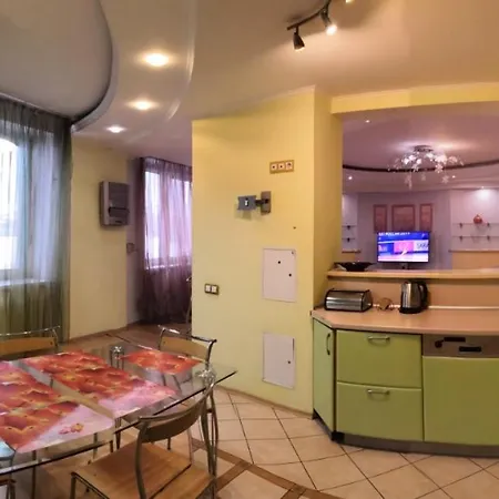 Апартаменты Great 4rooms Sverdlova 23 *